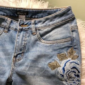 embroidered  Jean in regular length